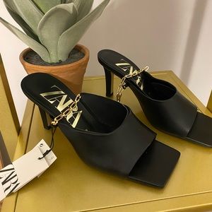 ZARA heels with gold chain